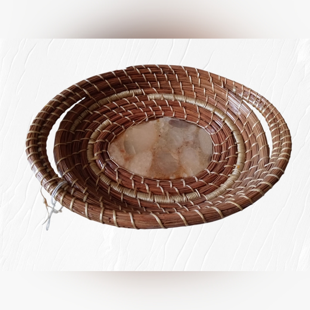 Pineneedle Basket.